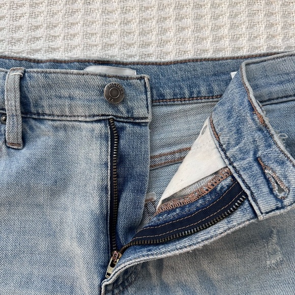 Pistola Light Wash Cut Off Jean Shorts size 28 - Picture 2 of 6